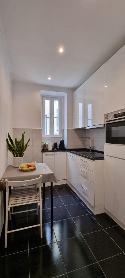 Charming Central Apartment To Rent Lisbon Luaran gambar